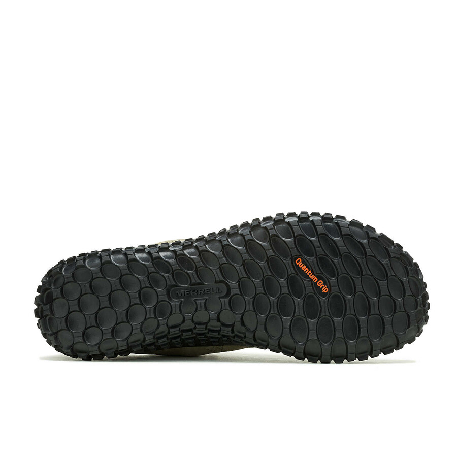 sapatos masculinos wrapt barefoot nas cores verde-oliva e preto.