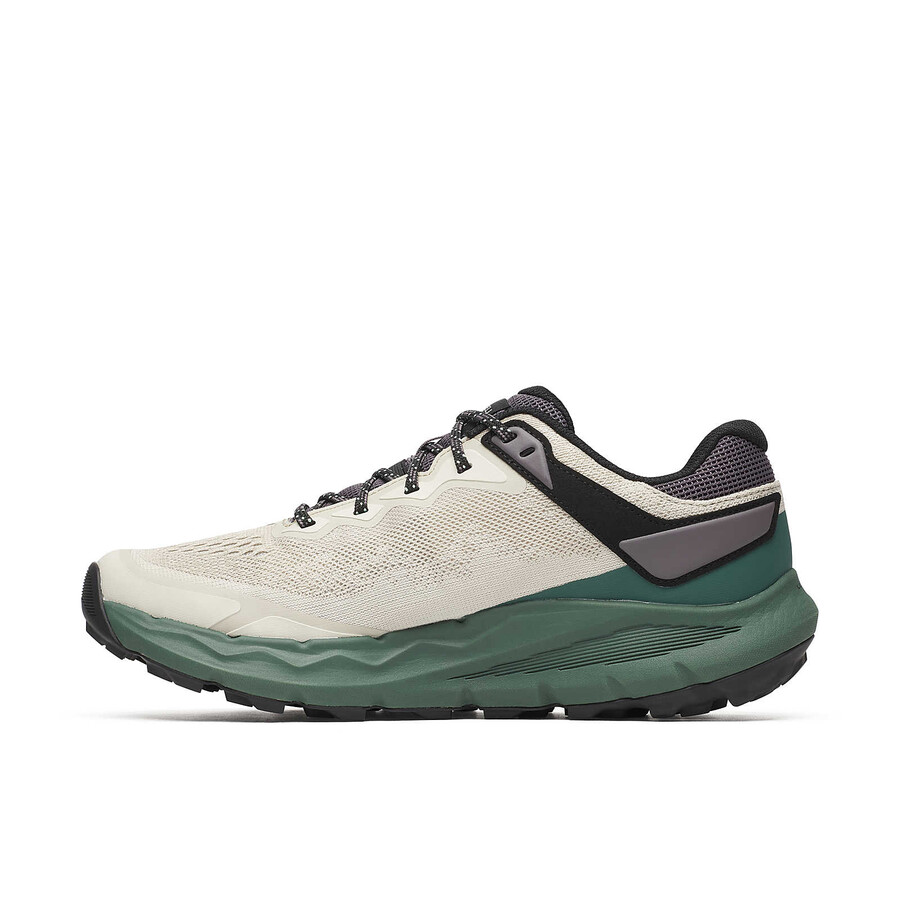 tênis de corrida masculino nova 4 trail cor bege.
