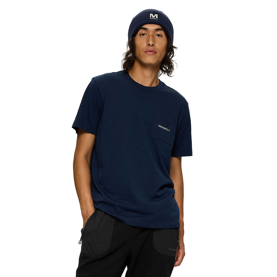 camiseta masculina de manga curta com bolso e modelagem relaxada - azul marinho noite