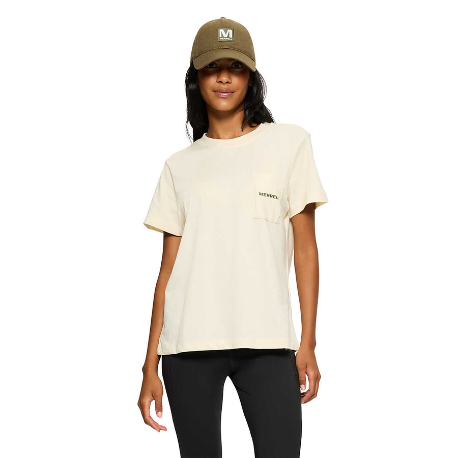 camiseta feminina de manga curta com bolso e modelagem relaxada - cor giz.